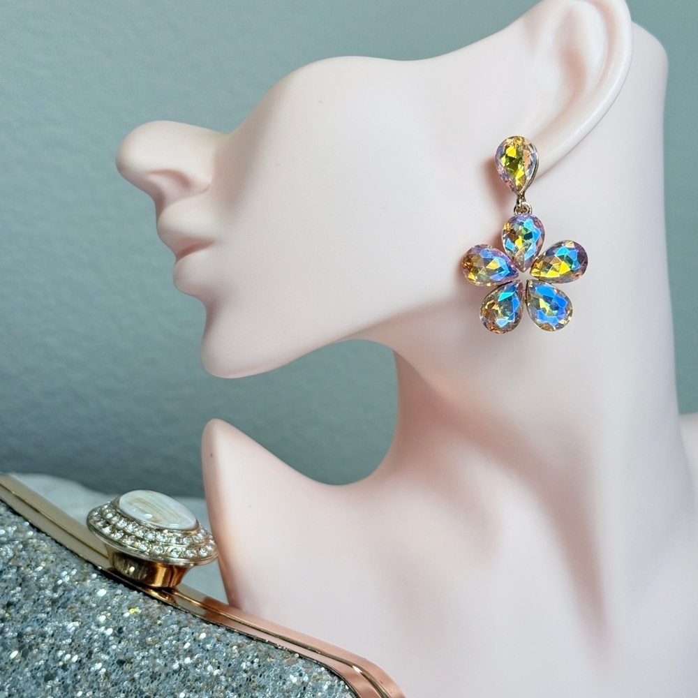 ⚜️ Gold and Blue Crystal Flower Earrings - Picture 3 of 5